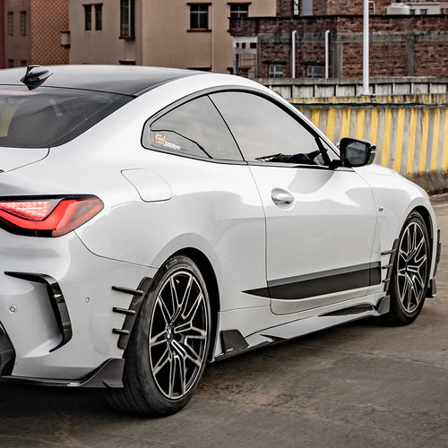 SOOQOO BMW 4 Series G22 Side Skirt In Prepreg Carbon Fiber